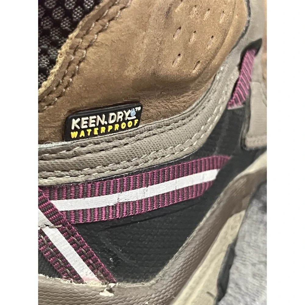 Keen Women Boots Targhee III Mid Waterproof Hiking  Weiss/Boysenberry  Sz 6 Gorp